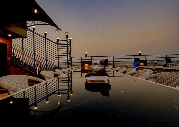 Hotel Cheelgadi Jaipur